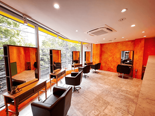 International hair salon OneWORLD Hiroo - 1