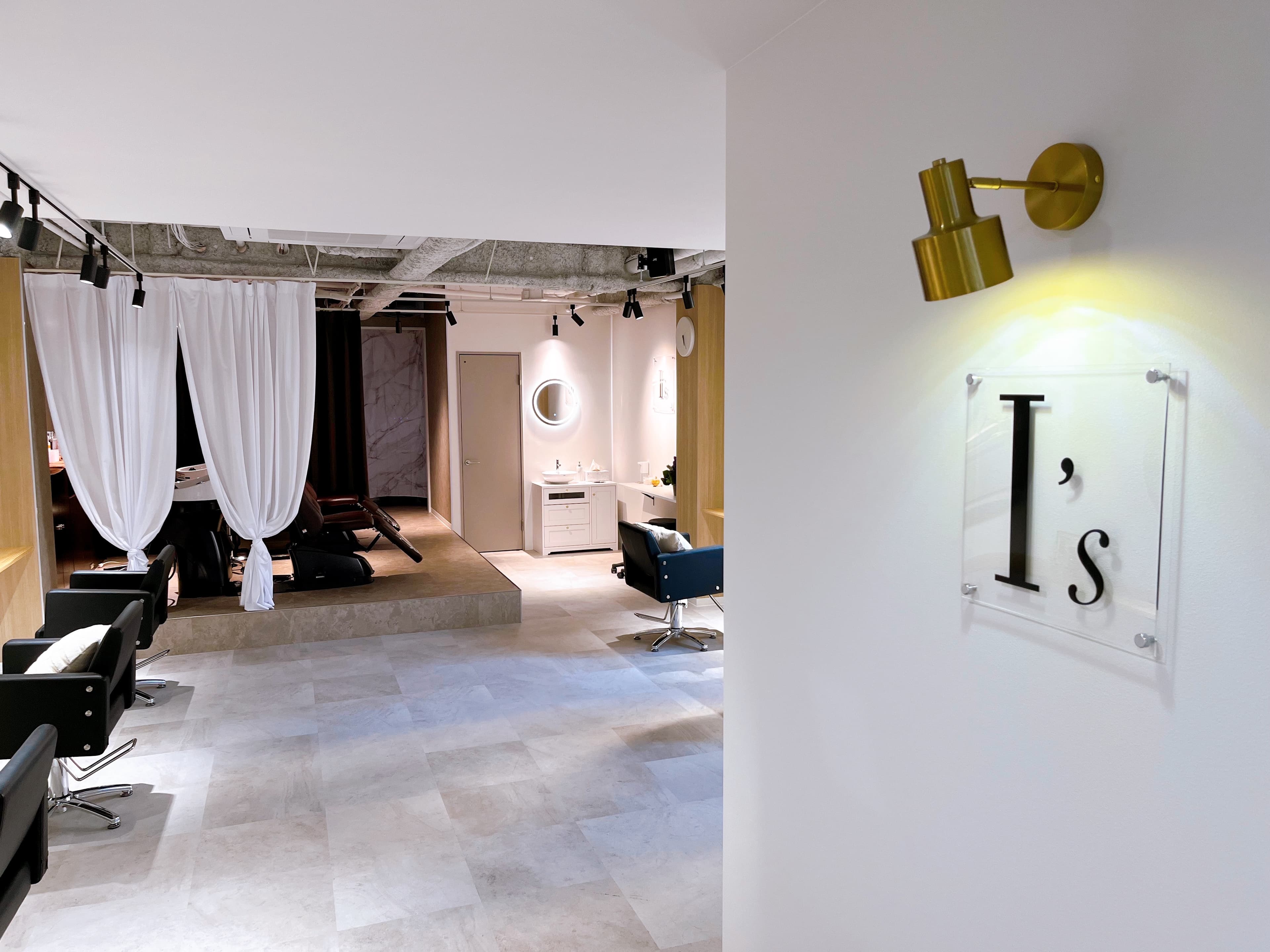 I's Short Bob Specialist Salon - 2
